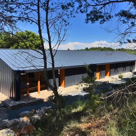 Luxury Vela Baraka With Heated Pool