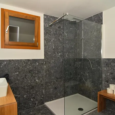 Luxury Vela Baraka With Heated Pool